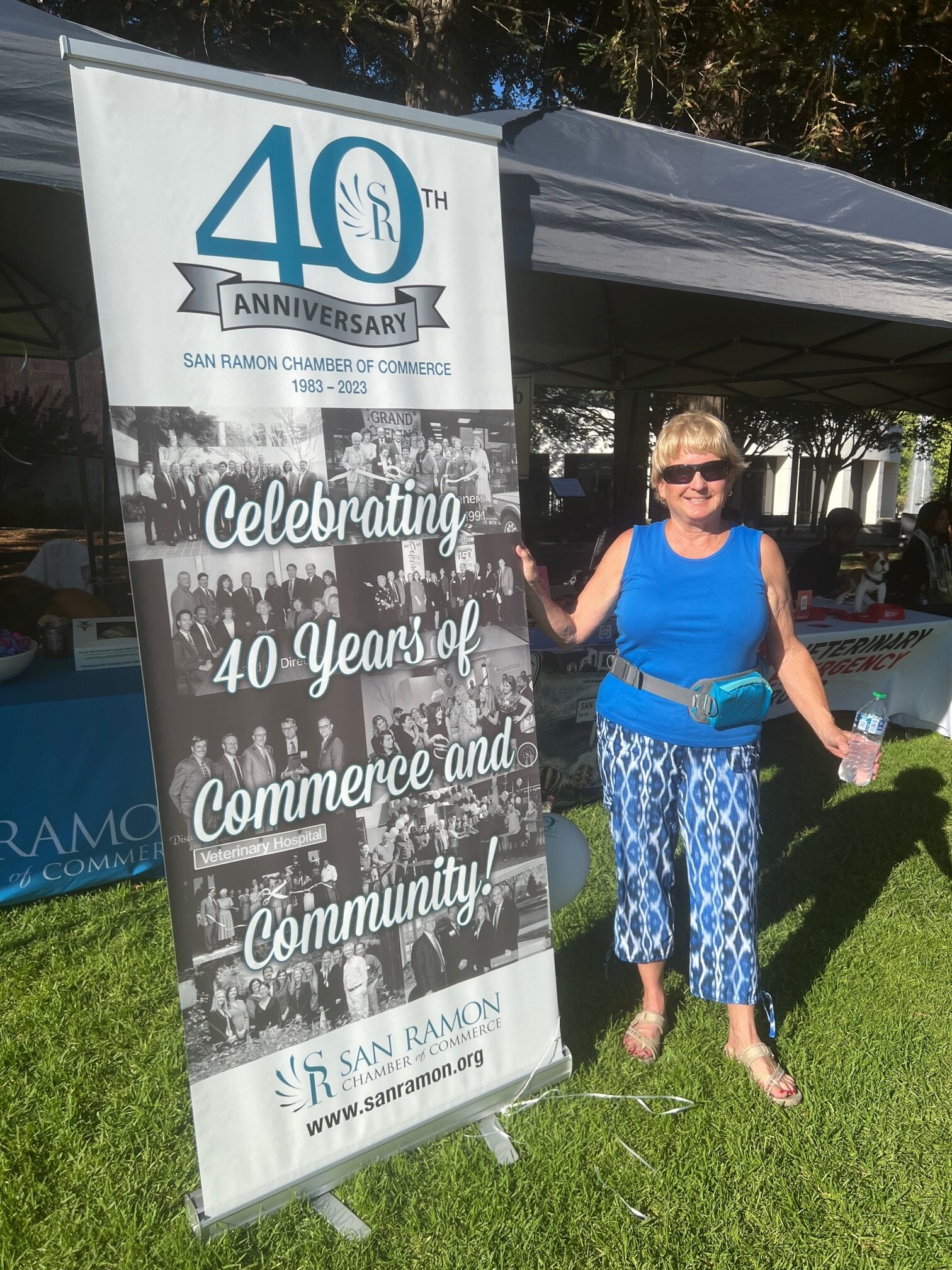 80s concert Mary Hansen with 40th Sign